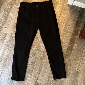 Black skinny jeans
